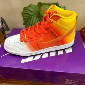 Nike SB Dunk High Sweet Tooth Candy Corn Size 7 Men/ 8.5 W FN5107-700